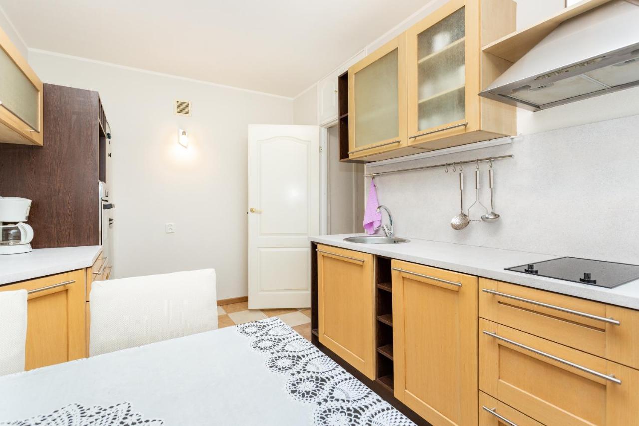 3 Room Central Apartmend 90M2 Parking For One Car Fifth Floor And The Building Does Not Have An Elevator Таллин Экстерьер фото