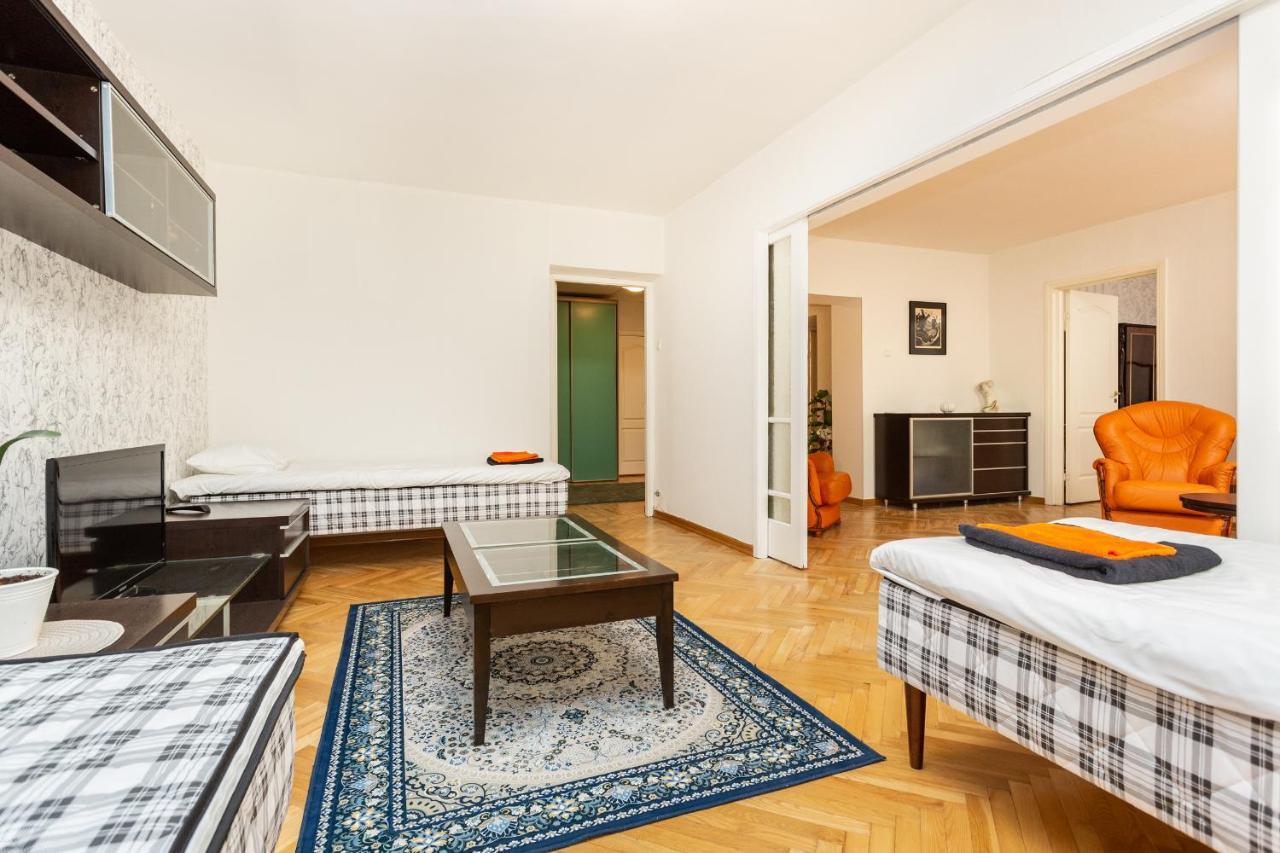 3 Room Central Apartmend 90M2 Parking For One Car Fifth Floor And The Building Does Not Have An Elevator Таллин Экстерьер фото