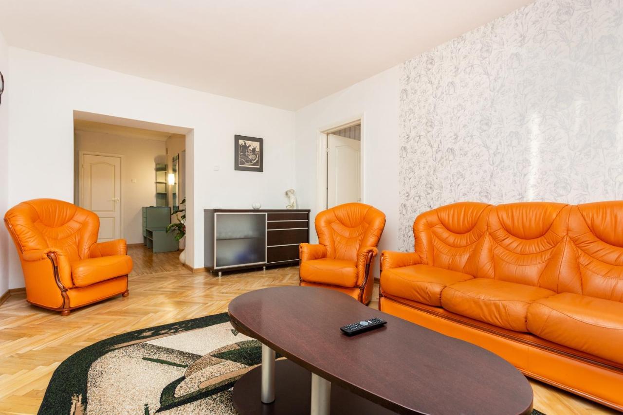 3 Room Central Apartmend 90M2 Parking For One Car Fifth Floor And The Building Does Not Have An Elevator Таллин Экстерьер фото