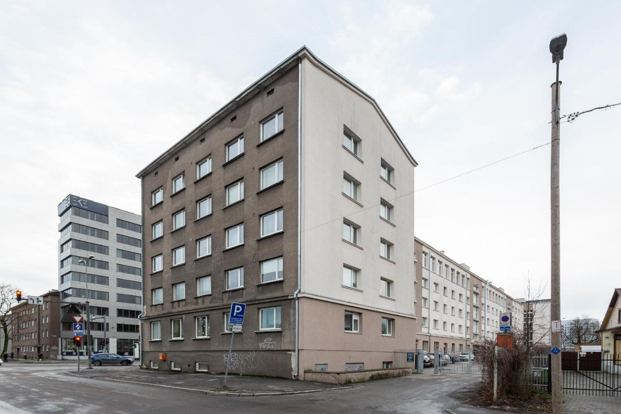 3 Room Central Apartmend 90M2 Parking For One Car Fifth Floor And The Building Does Not Have An Elevator Таллин Экстерьер фото