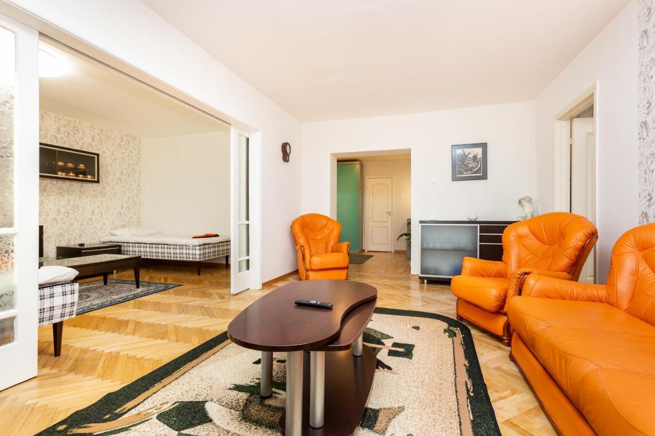 3 Room Central Apartmend 90M2 Parking For One Car Fifth Floor And The Building Does Not Have An Elevator Таллин Экстерьер фото